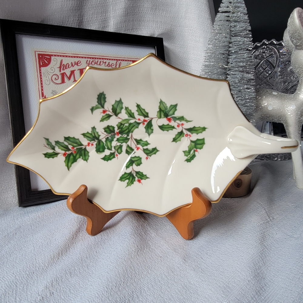 Lenox Vintage Holiday Collection Holly Shaped Dish